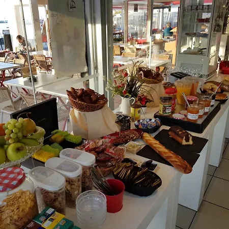 מלון Hotel-restaurant Du Port