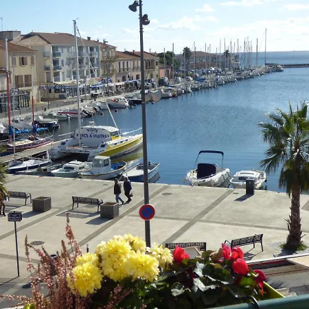 מלון Hotel-restaurant Du Port 3*