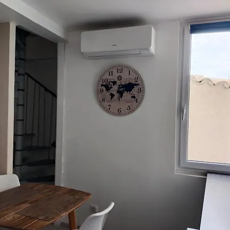 מלון Hotel-restaurant Du Port Mèze