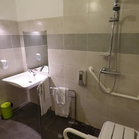 Hotel-restaurant Du Port מלון Mèze