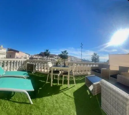 Hotel-restaurant Du Port מלון