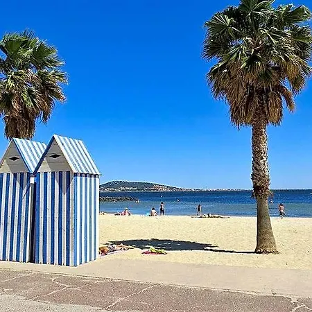 מלון Hotel-restaurant Du Port Mèze