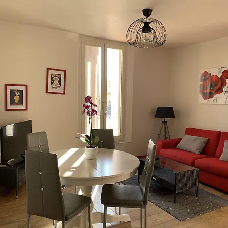 Hotel-restaurant Du Port מלון