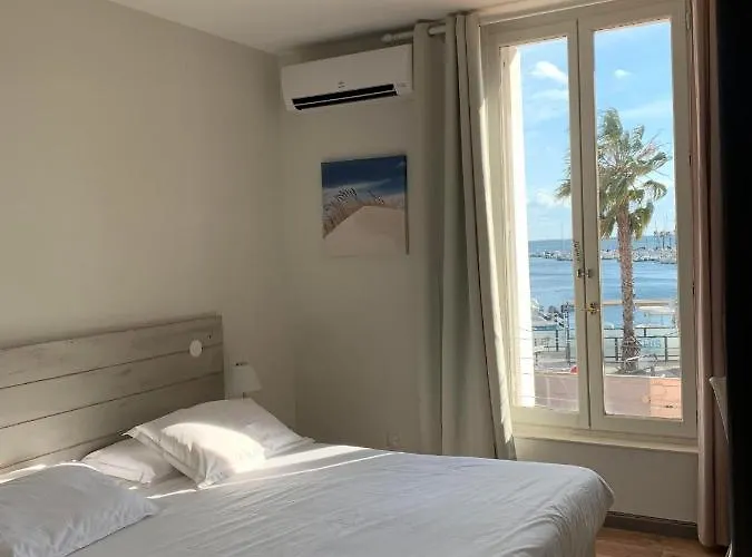 Hotel-restaurant Du Port 3* メーズ