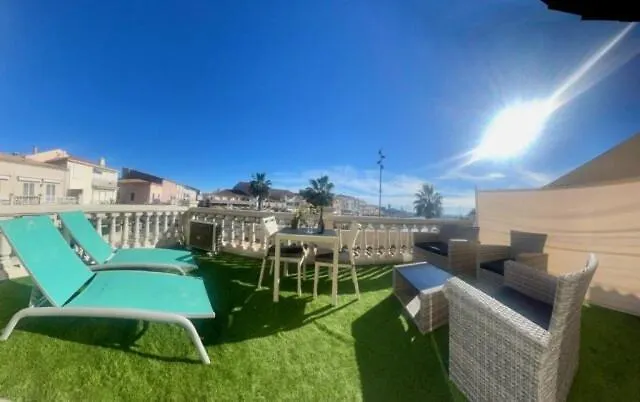 Hotel-restaurant Du Port ホテル