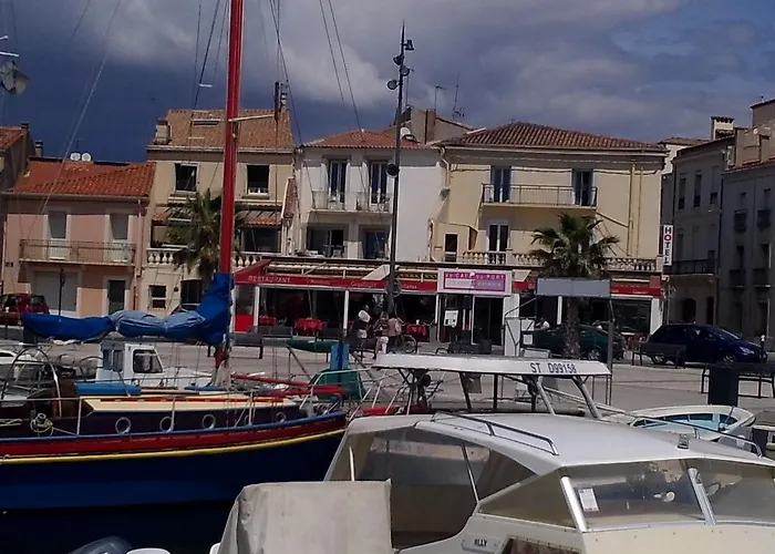 Hotel-restaurant Du Port ホテル 3*