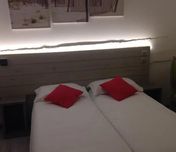 Hotel-restaurant Du Port ホテル 3*